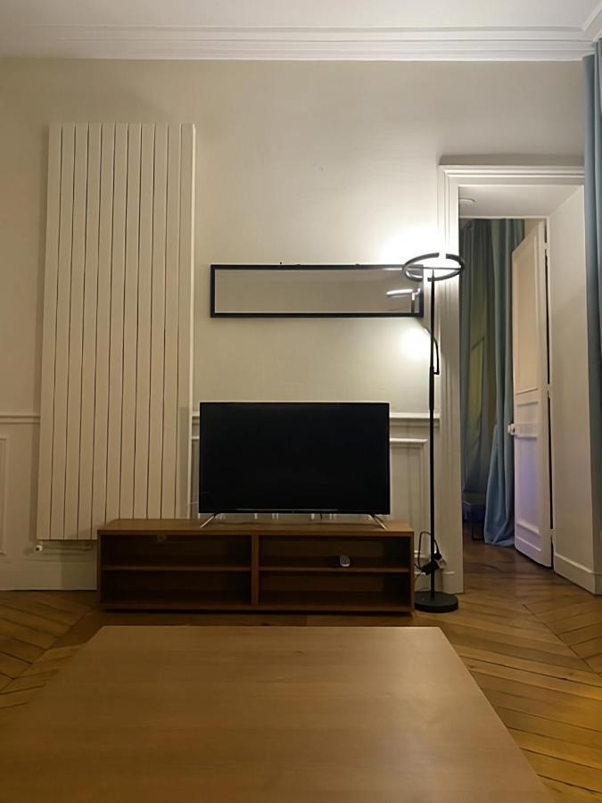 Spacious Apartment Next To Place Vendome Parijs Buitenkant foto