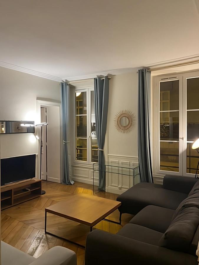 Spacious Apartment Next To Place Vendome Parijs Buitenkant foto